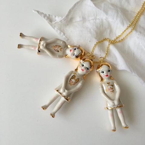 Porcelain doll necklace with pets - Cécile .. Cécile sautoir poupée en porcelaine