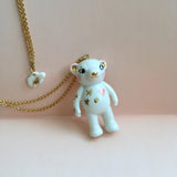 Big Teddy Bear Porcelain necklace with pink heart .. Grand Teddy sautoir en porcelaine motif coeur rose