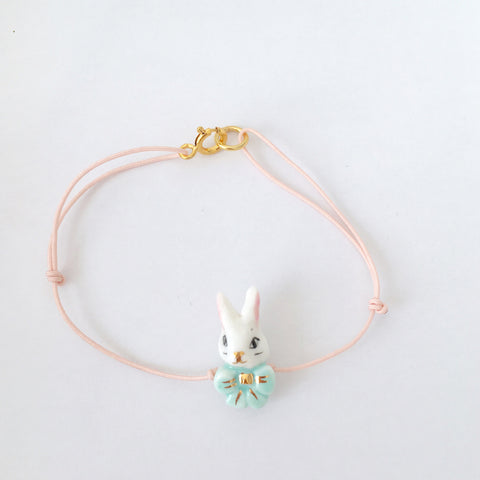 Porcelain miniature rabbit bracelet from Alice collection.. Bracelet Lapin miniature en porcelaine de la collection Alice