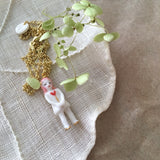 Miniature porcelain doll necklace - Love .. Love- collier poupée miniature en porcelaine